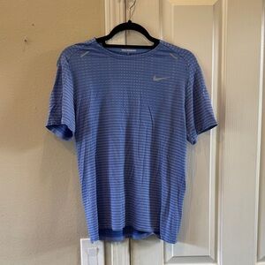 Nike Short Sleeve Men's Workout Shirt  Light Blue Dri-Fit -Medium